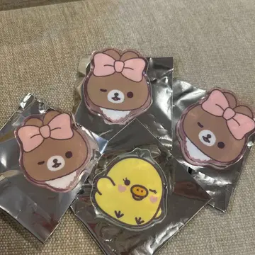 리락쿠마 네오 리라 복권 G상 아크릴 배지 차이로이코구마 키이로이토리