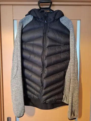 PUMA 후드 부착 다운 자켓 L 사이즈