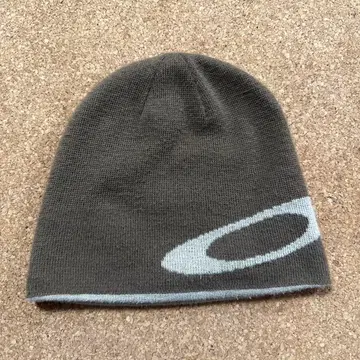 OAKLEY 비니 리버서블 브라운 베이지