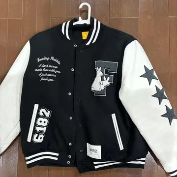 FR2 바시티 자켓 블랙/화이트 XL