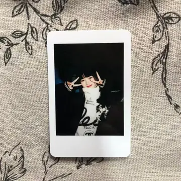 IVE ELEVEN yizhiyu 일직여 1.0 트레이딩 카드 레이