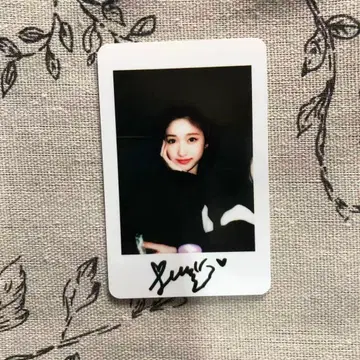 IVE ELEVEN yizhiyu 이즈위 1.0 트레이딩 카드 이서