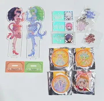 프리파라 아크릴 스탠드 아크릴 키링 가아루루 파루루