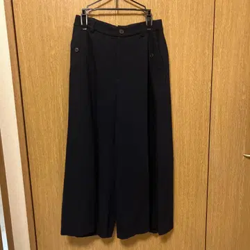 클리닝 완료 다크 네이비 가우초 팬츠 S 사이즈 human woman