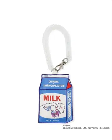 치이카와 x 산리오 캐릭터즈 패스 케이스 ( 치이카와 & 시나모롤 )