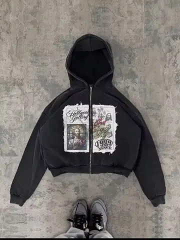 Y2K 그래픽 프린트 블랙 후드티