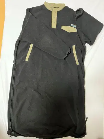 프릭스스토어 사이드 지퍼 플리스 원피스 블랙