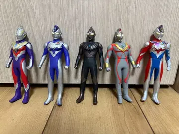 울트라맨 피규어 9체 세트