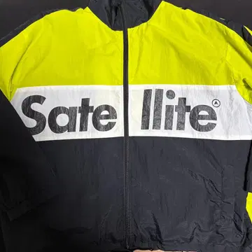 새틀라이트 나일론 자켓