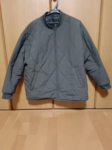 Colors 퀼팅 자켓 LL 사이즈 올리브 그린