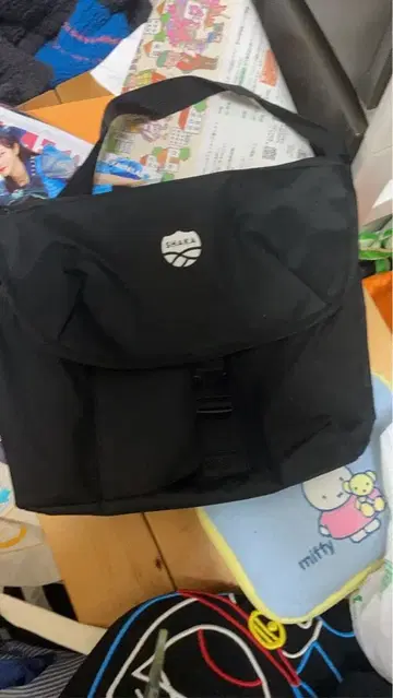 [ 미사용품 ] SHAKA 샤카 메신저 백