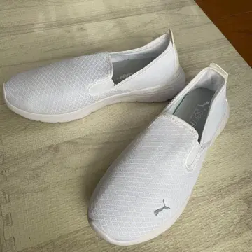 PUMA SOFTFOAM+ 화이트 슬립온