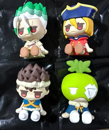 닥터 스톤 찌릿 러버 피규어