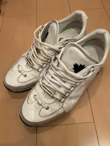 DSQUARED2 스니커즈