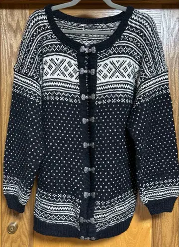 널디 패턴 디자인 니트 가디건 스웨터