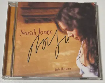 노라 존스의 필스 라이크 홈 사인 포함 CD