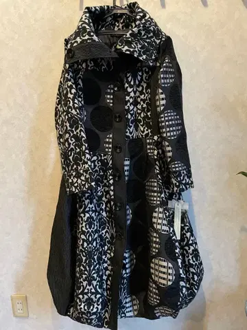 새상품. 멋스러운 여성용 롱 코트