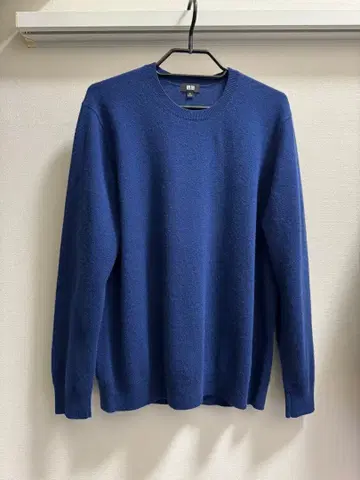 유니클로 캐시미어 크루넥 스웨터