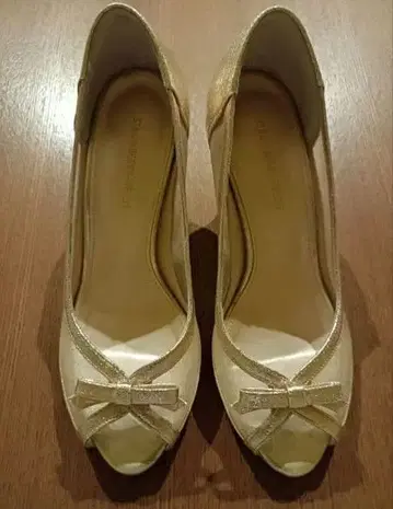 펌프스 장판 골드