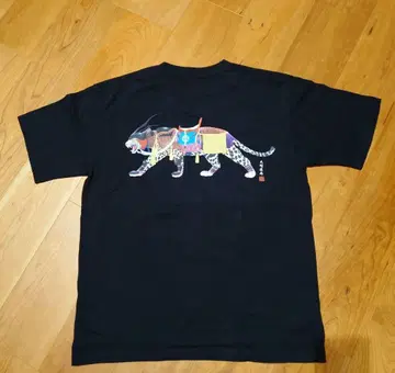 NIPOALOHA x 텐메이야 히사시 그래픽 T셔츠 블랙