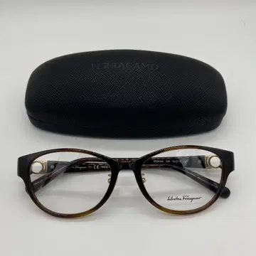 미사용 새상품 Salvatore Ferragamo SF2916 240