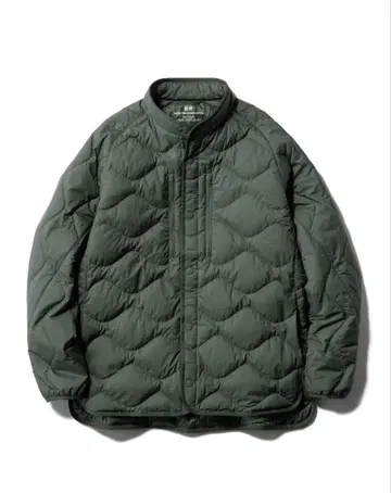 UNIQLO 화이트 마운티니어링 다운 자켓