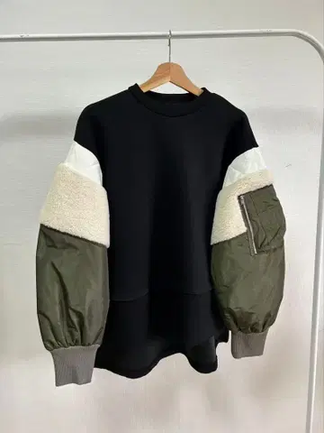 OMMO BOA DOCKING MA-1 SLEEVE TOP