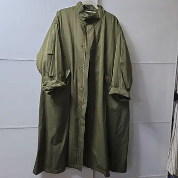 베스트 포함 올리브 그린 트렌치코트