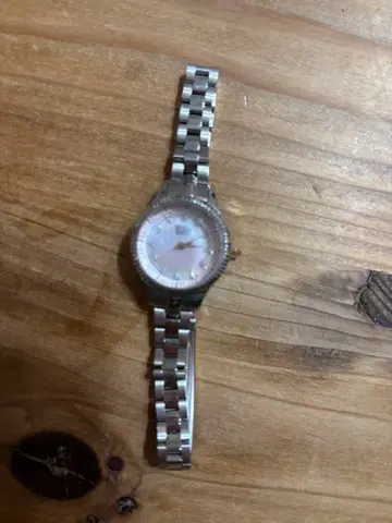 내추럴 뷰티 실버 손목시계