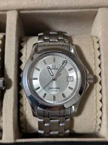 OMEGA Seamaster 손목시계 실버