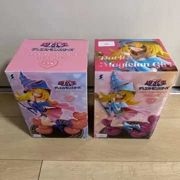 유희왕 블랙 매지션 걸 피규어 2점