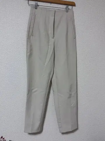 ZARA 화이트 슬랙스