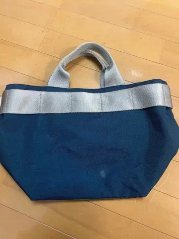 BRIEFING 네이비 실버 토트백