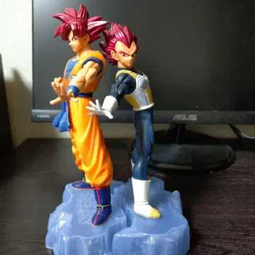 드래곤볼 콜라보 초사이어인 갓 손오공 베지터 피규어 세트