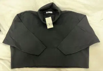 ZARA 터틀넥 니트
