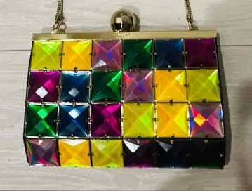 멀티 컬러 스터드 클러치백