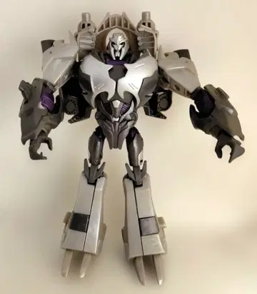 메가트론 피규어