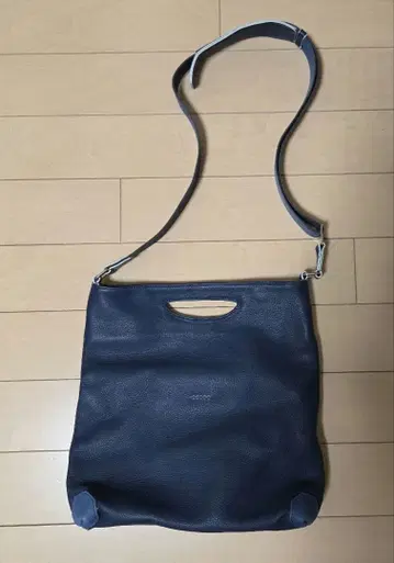 HMAEN 가죽 숄더백