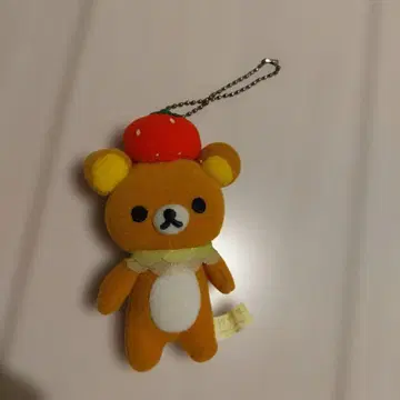 딸기 이치고 모자 마스코트 키체인 리락쿠마 코리락쿠마