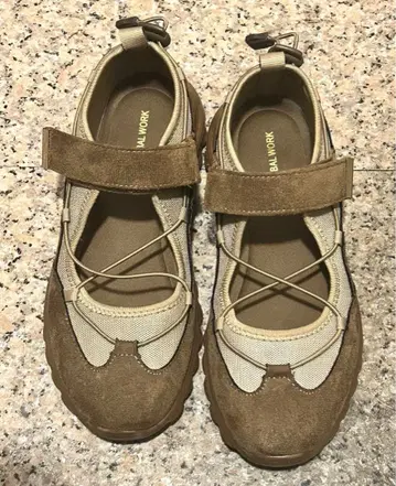 GLOBAL WORK 스트랩 스니커즈 베이지