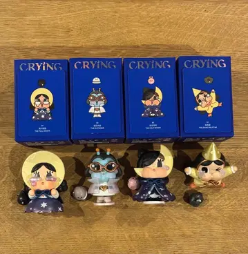 팝마트 CRYING to THE MOON 4개 세트 crybaby
