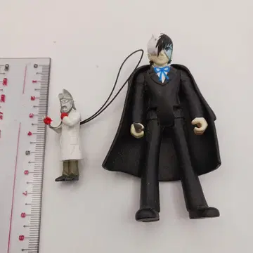 피규어 블랙잭, 흰 옷의 울트라맨