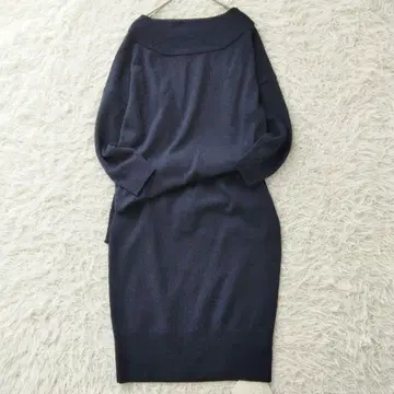 택 포함 미사용 에미 아틀리에 셋업풍 니트 원피스 네이비