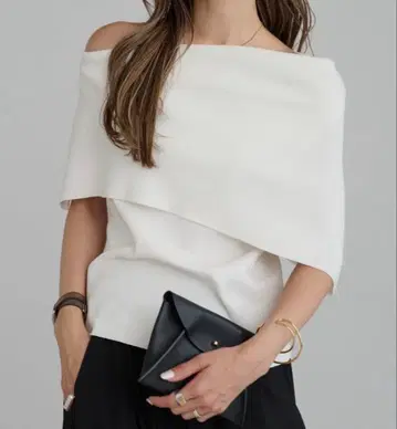 아지메 케이프 니트 화이트 택 포함 새상품