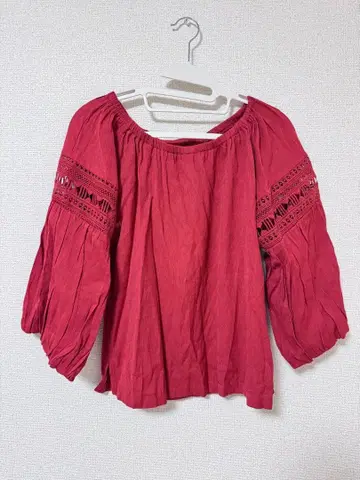 mystic 오프숄더 긴팔 블라우스