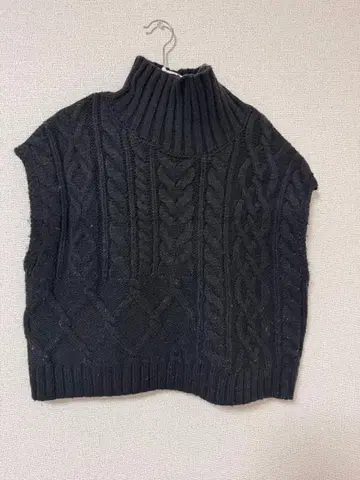 Ungrid 블랙 니트 베스트