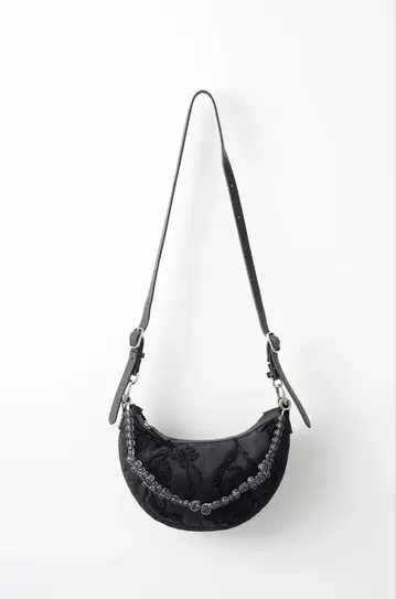 새상품 MURRAL Sea pea embroidered bag 자수 백