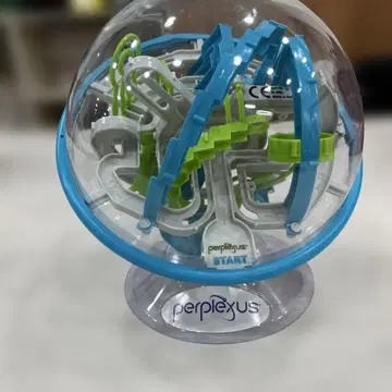 퍼플렉서스 스타 입체 미로