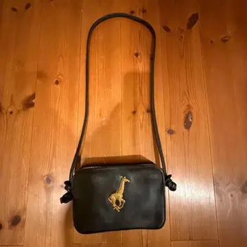 ear PAPILLONNER 가죽 숄더 브루클린 참 기린