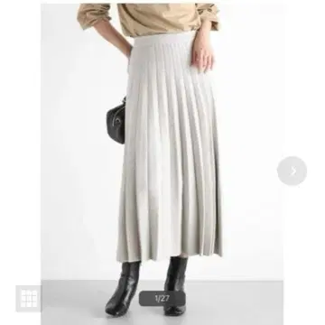 [ 새상품 ] Vin 라메 니트 플리츠 스커트 실버 플리츠 야마다야